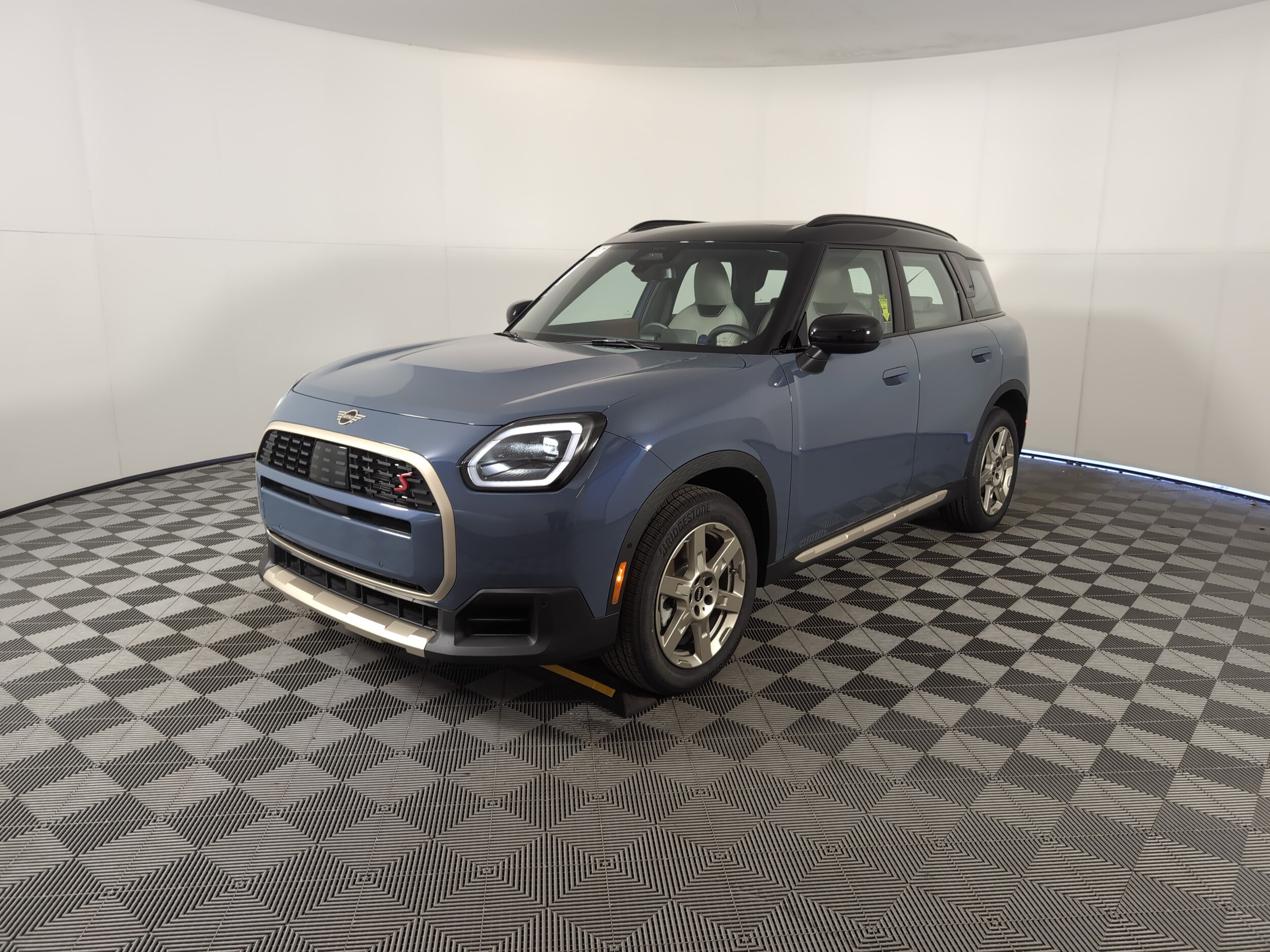 2025 Mini Countryman Signature photo 3