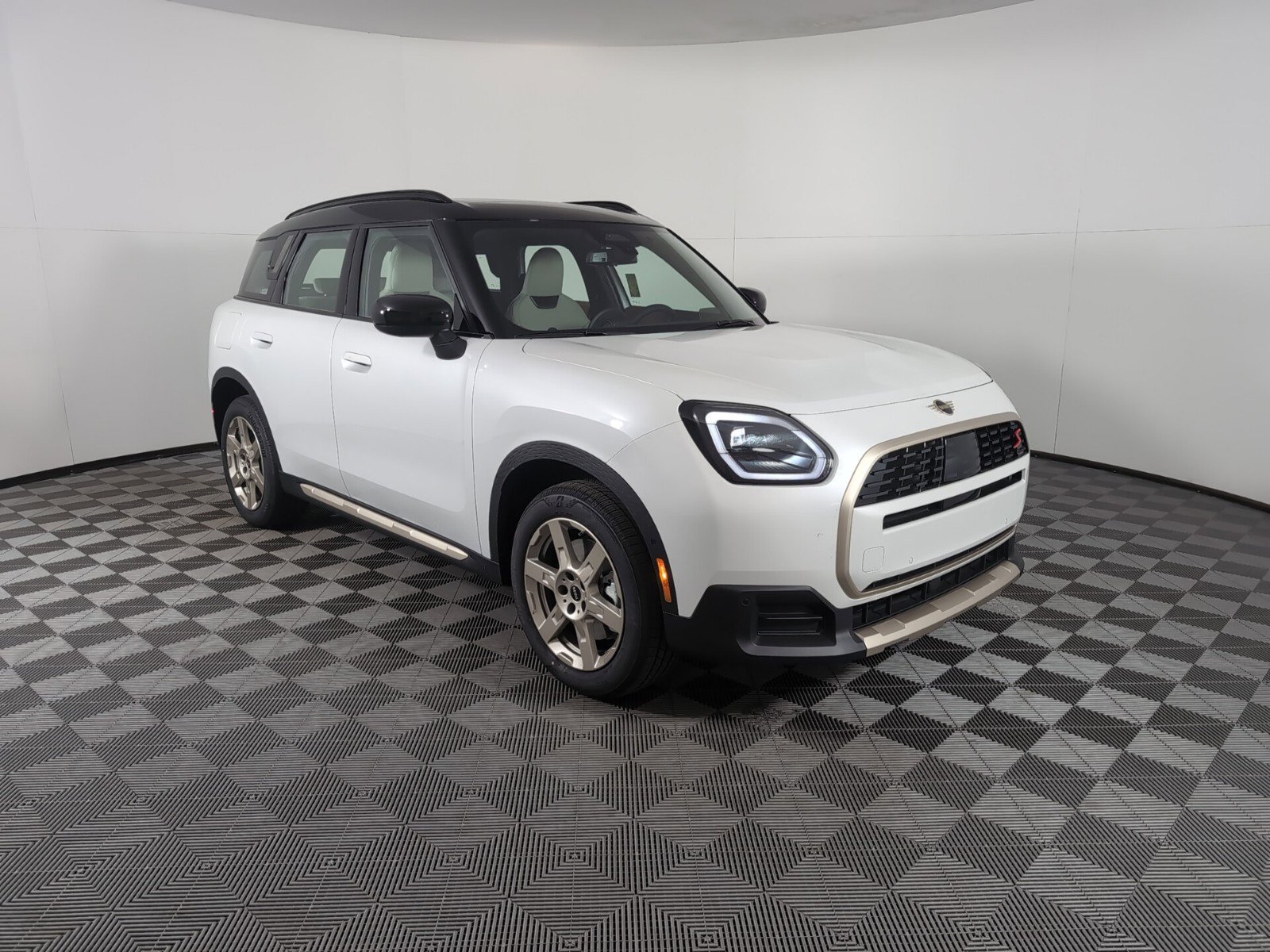 View Inventory | Momentum MINI