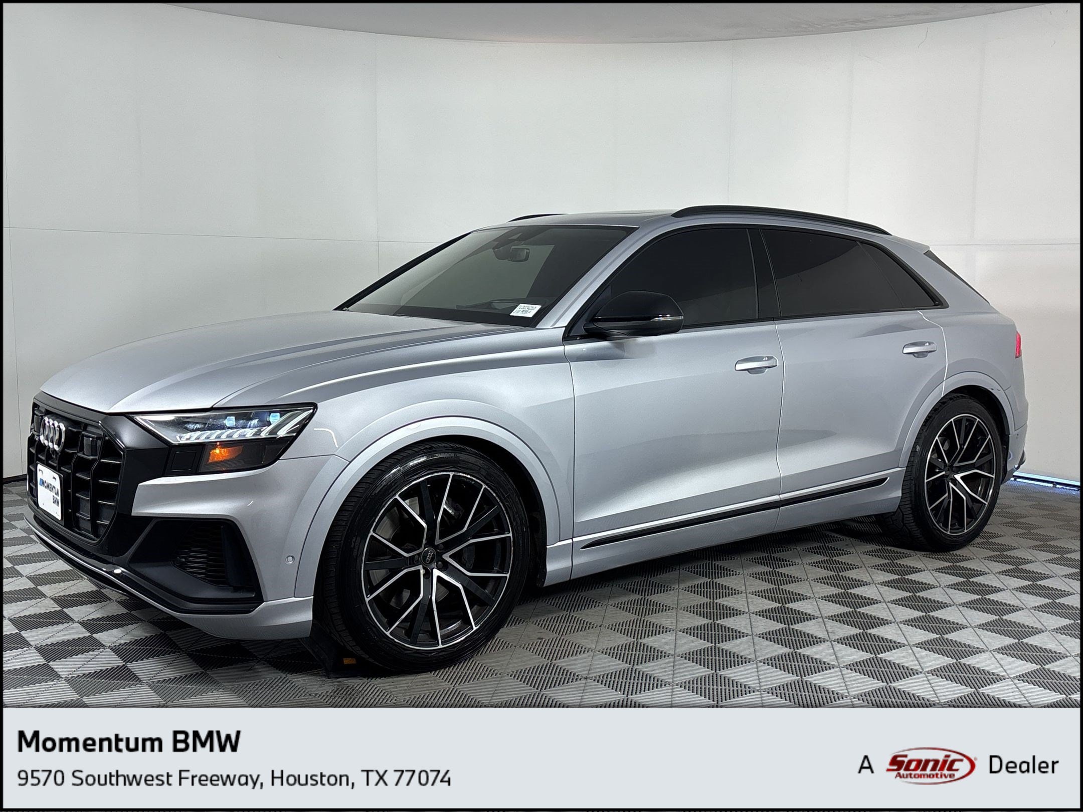 SQ8 4.0T Premium Plus SUV