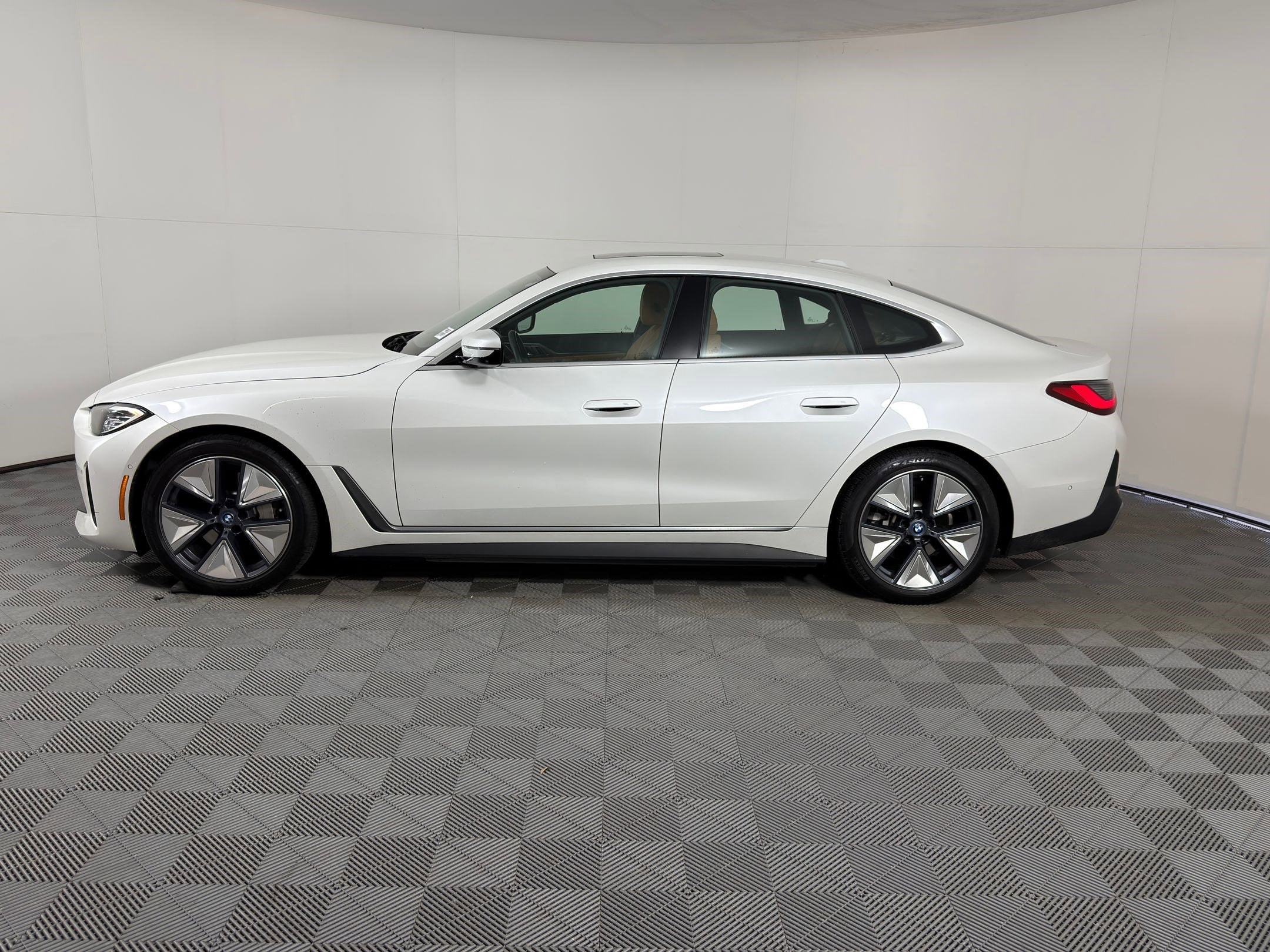Used 2023 BMW i4 35 with VIN WBY43AW07PFP86603 for sale in Houston, TX