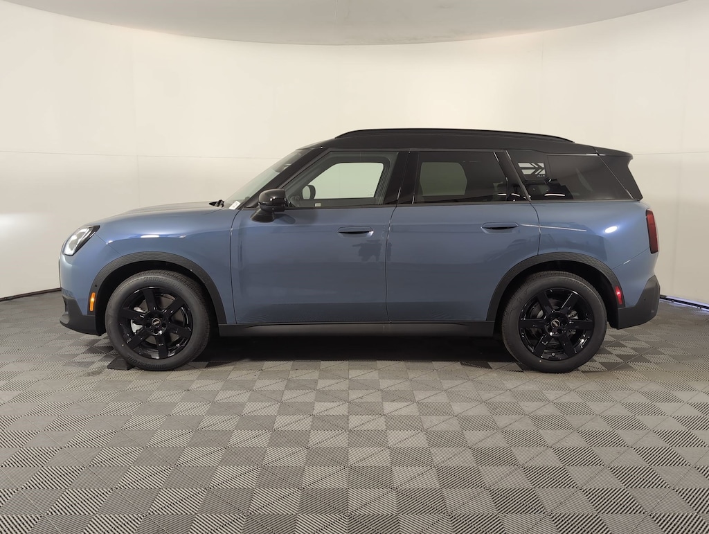 New 2026 MINI Countryman Iconic SUV