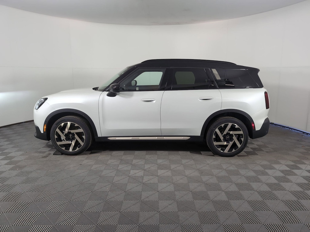 New 2025 MINI Countryman Iconic SUV