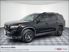Used 2024 Honda Pilot TrailSport SUV serving Houston