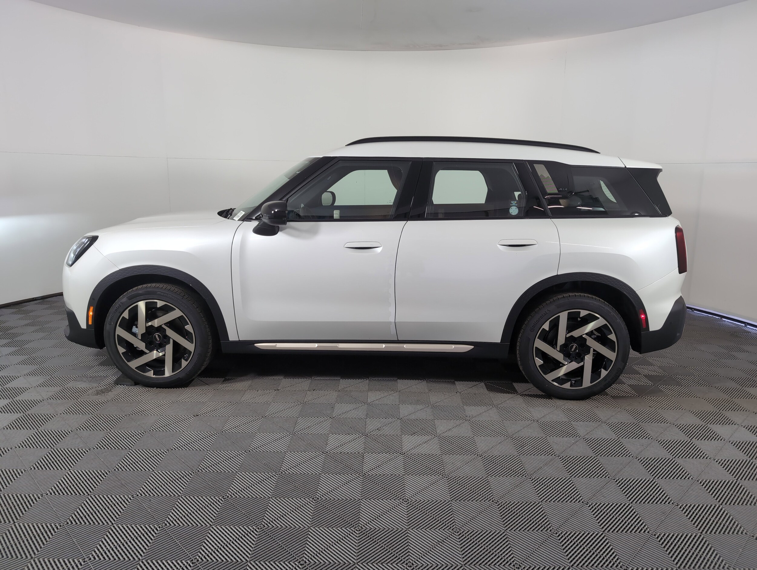 2025 Mini Countryman S ALL4 photo 4