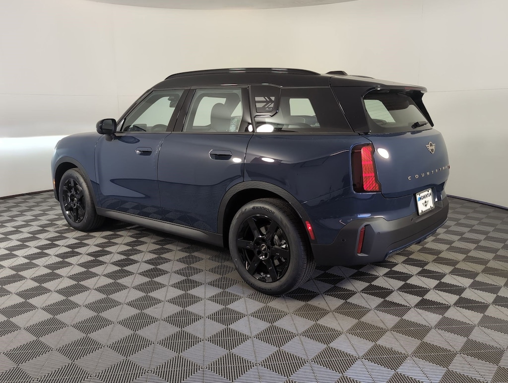 New 2026 MINI Countryman Signature Plus SUV