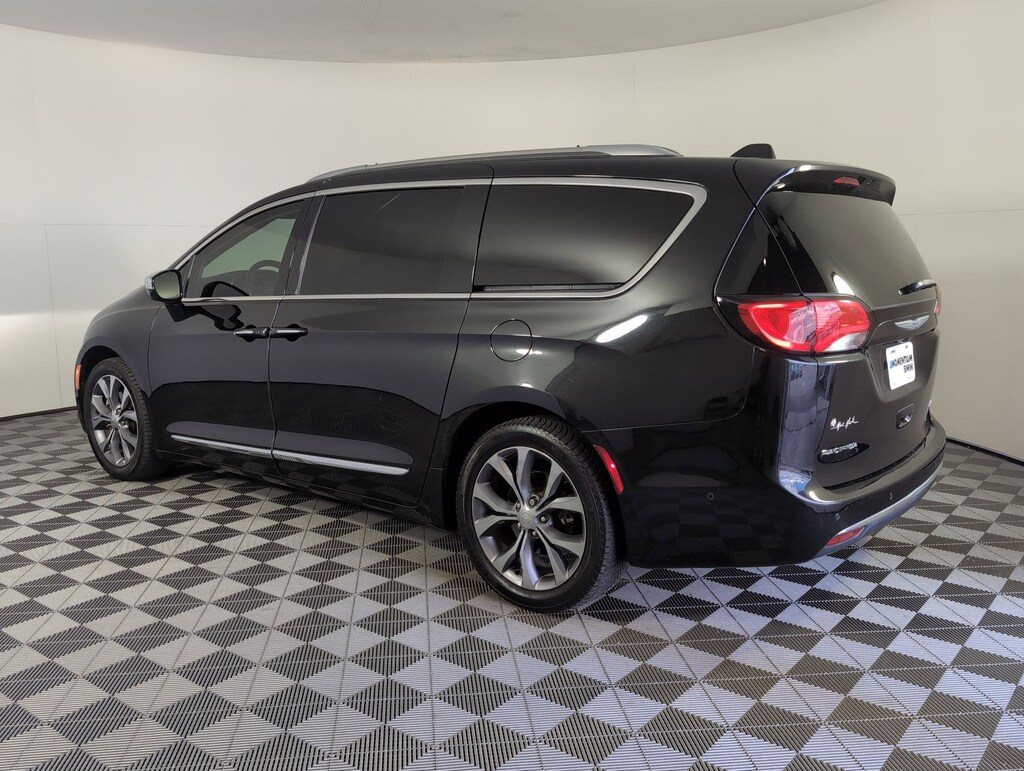 Used 2020 Chrysler Pacifica Limited Van Passenger Van