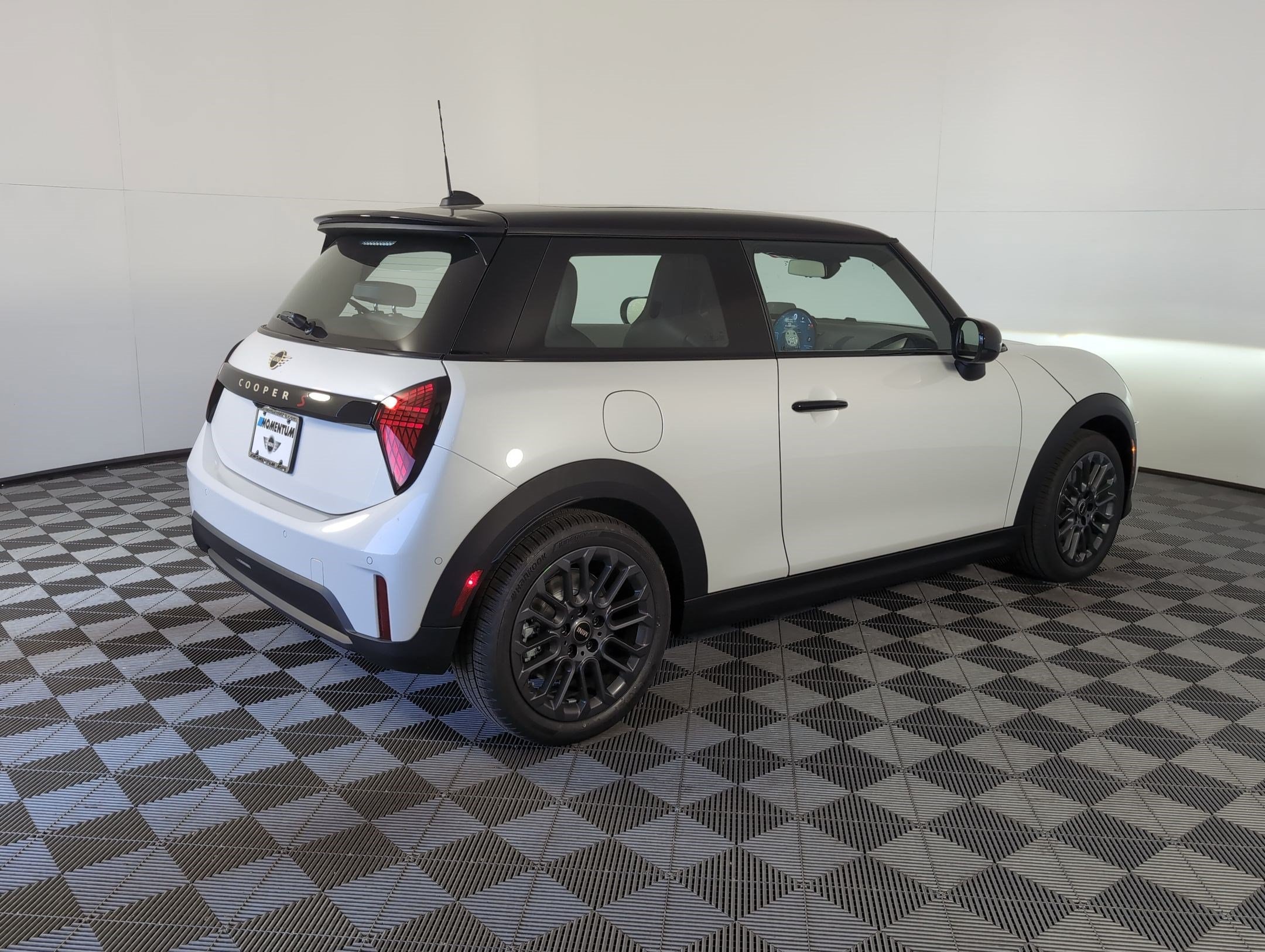 2026 MINI Hardtop 2 Door S - Photo 6