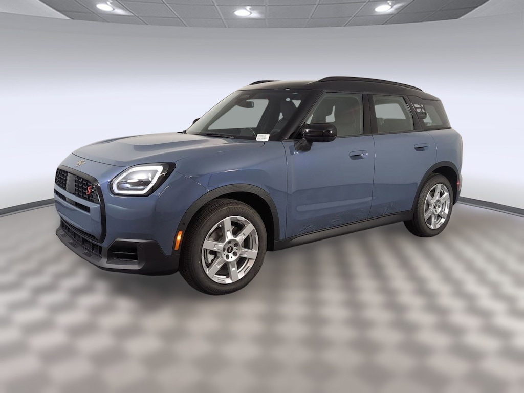 New 2026 MINI Countryman Signature Plus SUV