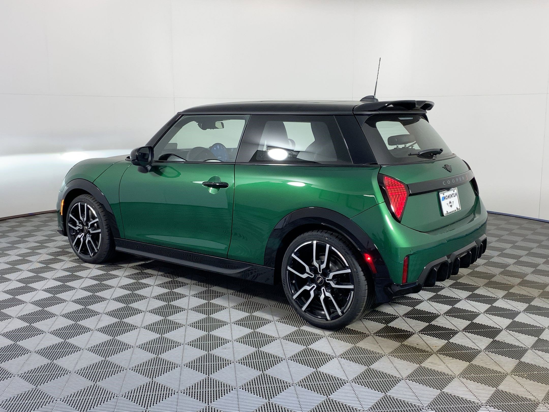 2026 Mini Cooper S Iconic photo 2