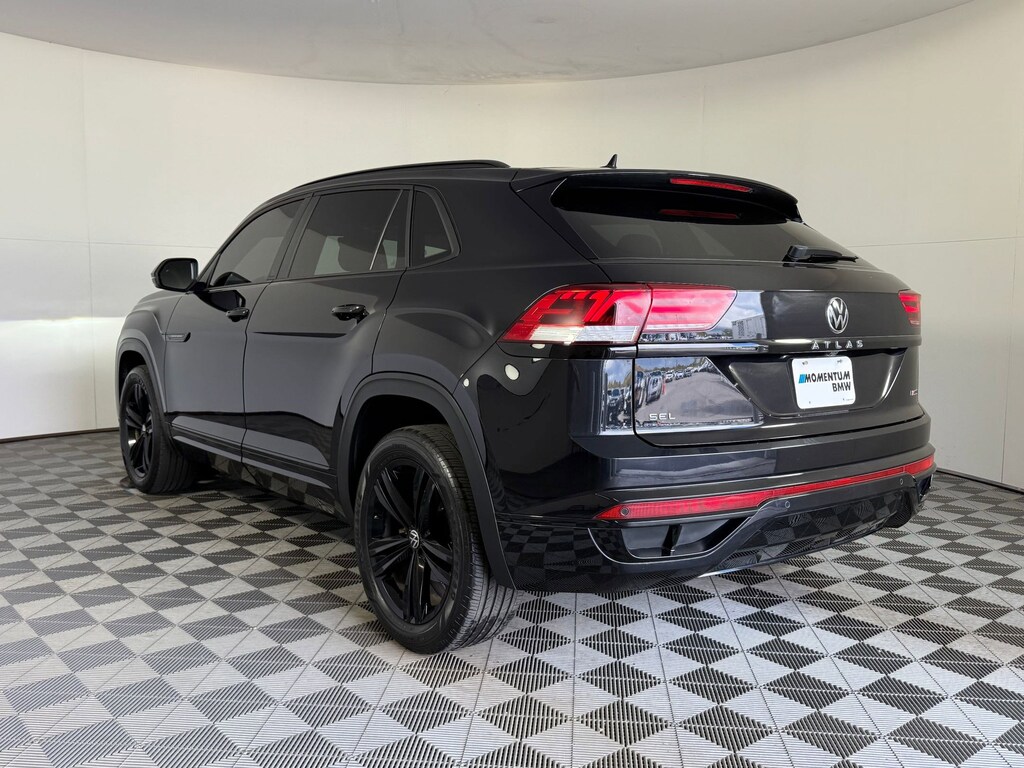 Used 2022 Volkswagen Atlas Cross Sport 2.0T SEL R-Line Black SUV