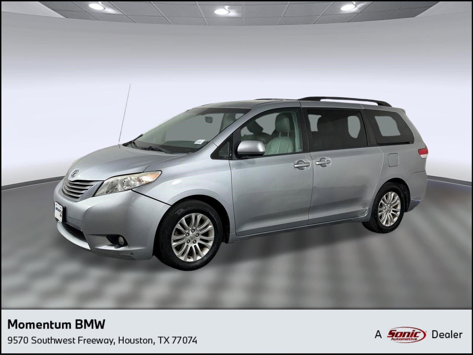 2014 Toyota Sienna XLE