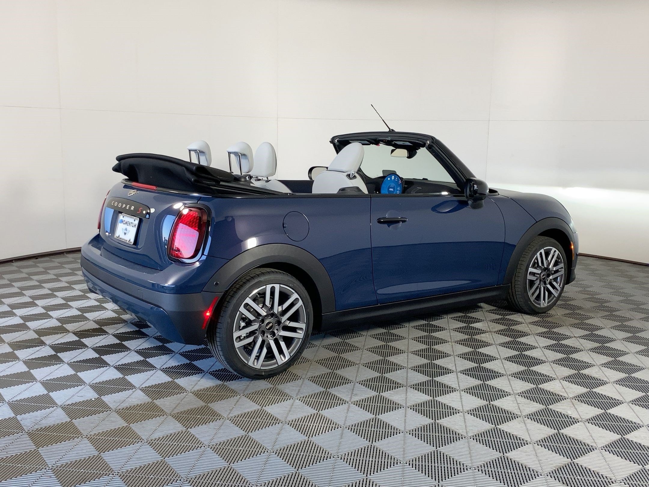 2026 MINI Convertible S - Photo 6