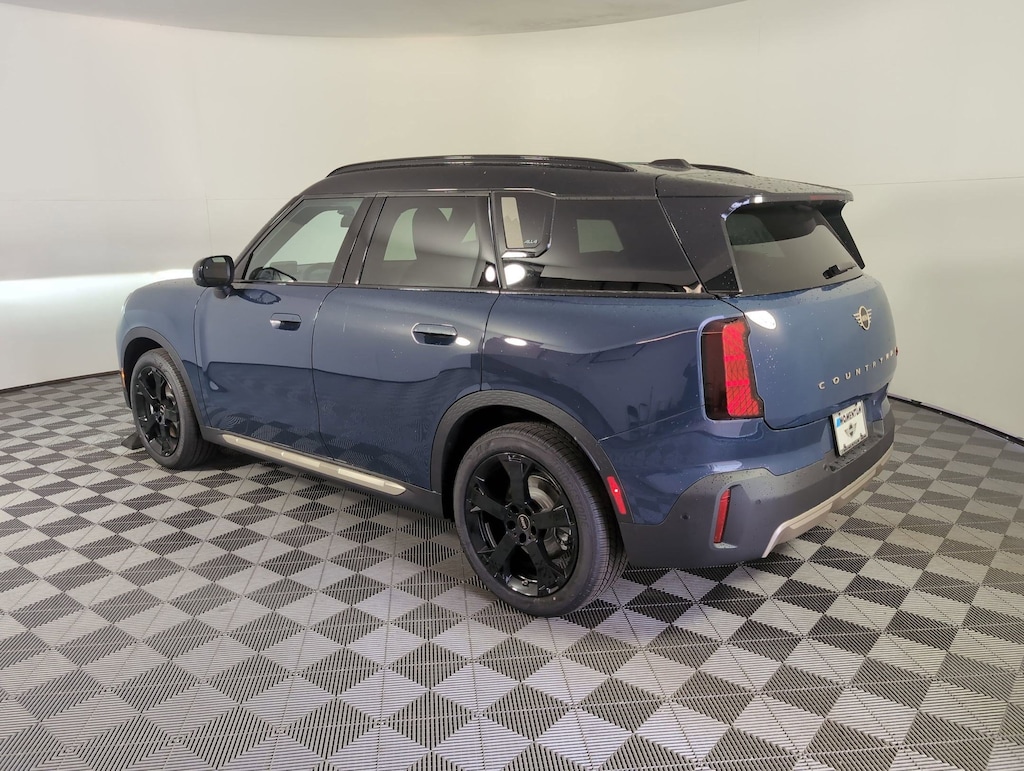 New 2025 MINI Countryman Iconic SUV