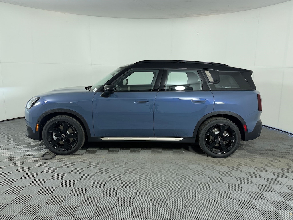 New 2027 MINI Countryman Signature Plus SUV