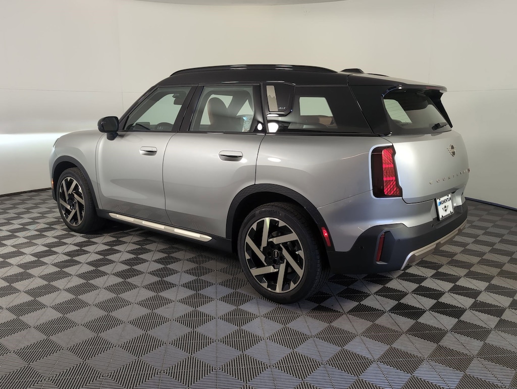New 2026 MINI Countryman Signature Plus SUV