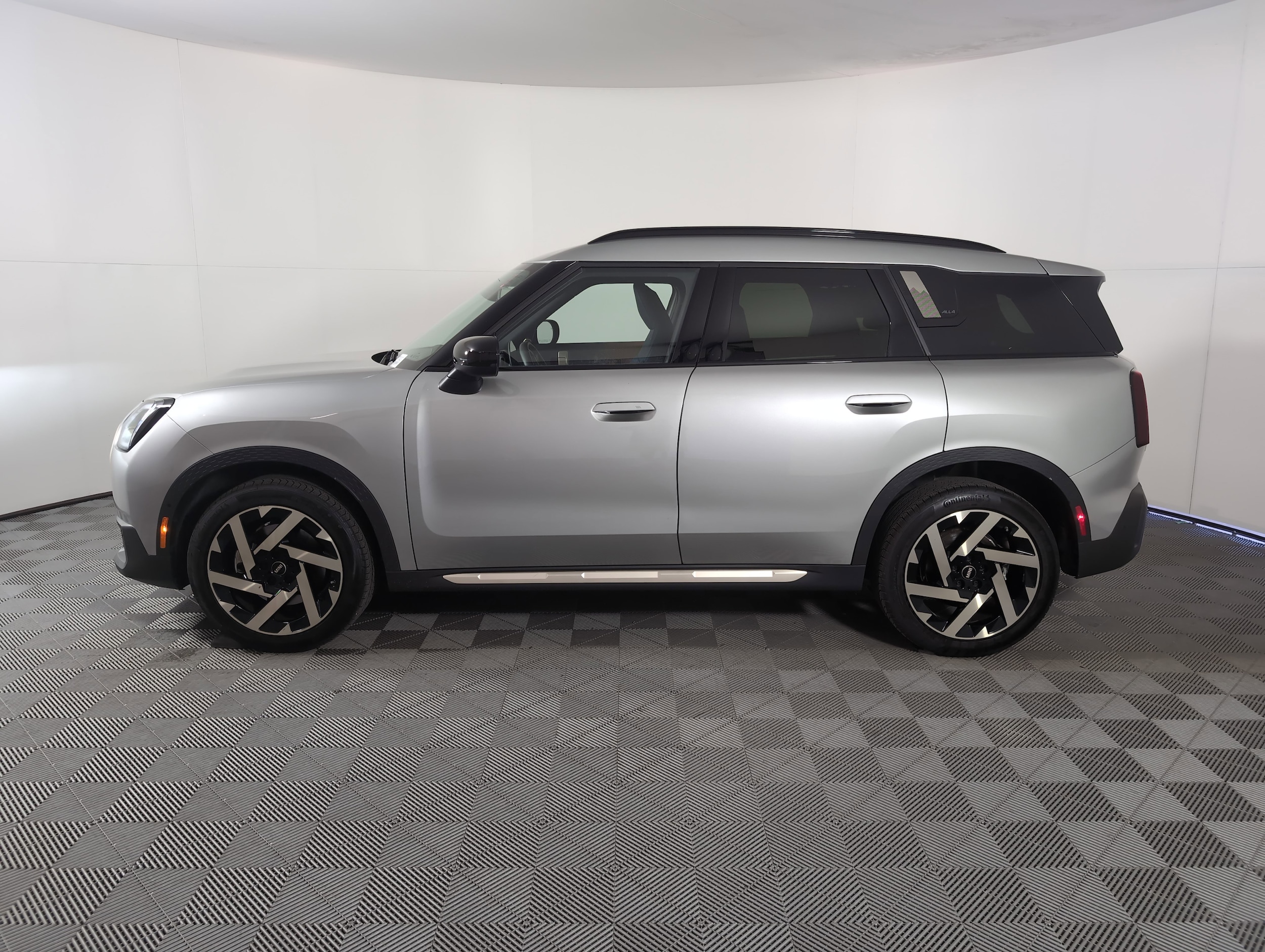 2025 Mini Countryman S photo 4