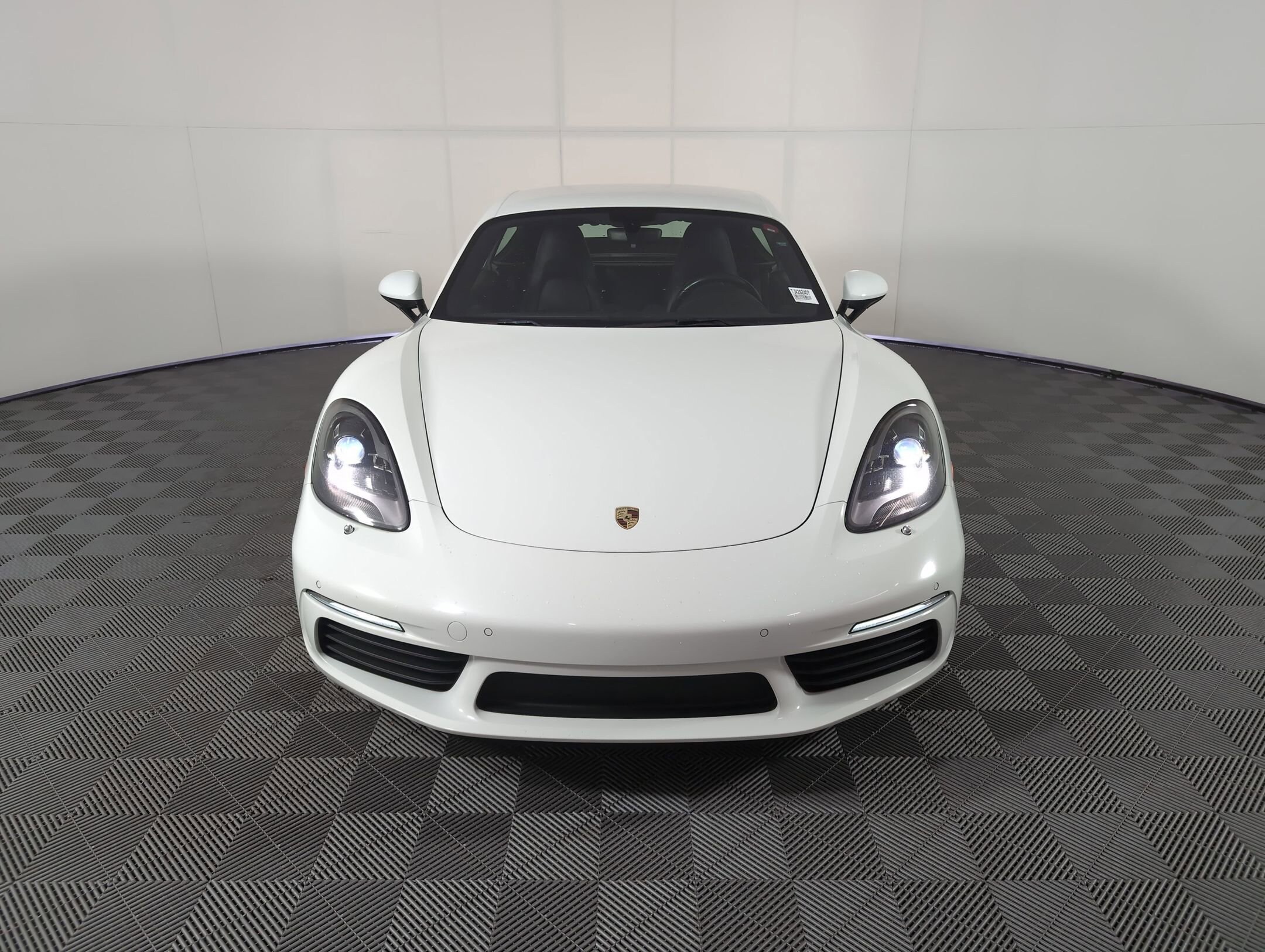 2018 Porsche Cayman photo 4