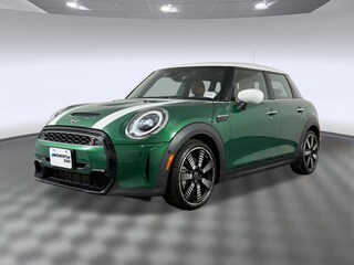 Used 2023 MINI Hardtop 4 Door Cooper S Hatchback for sale in Houston