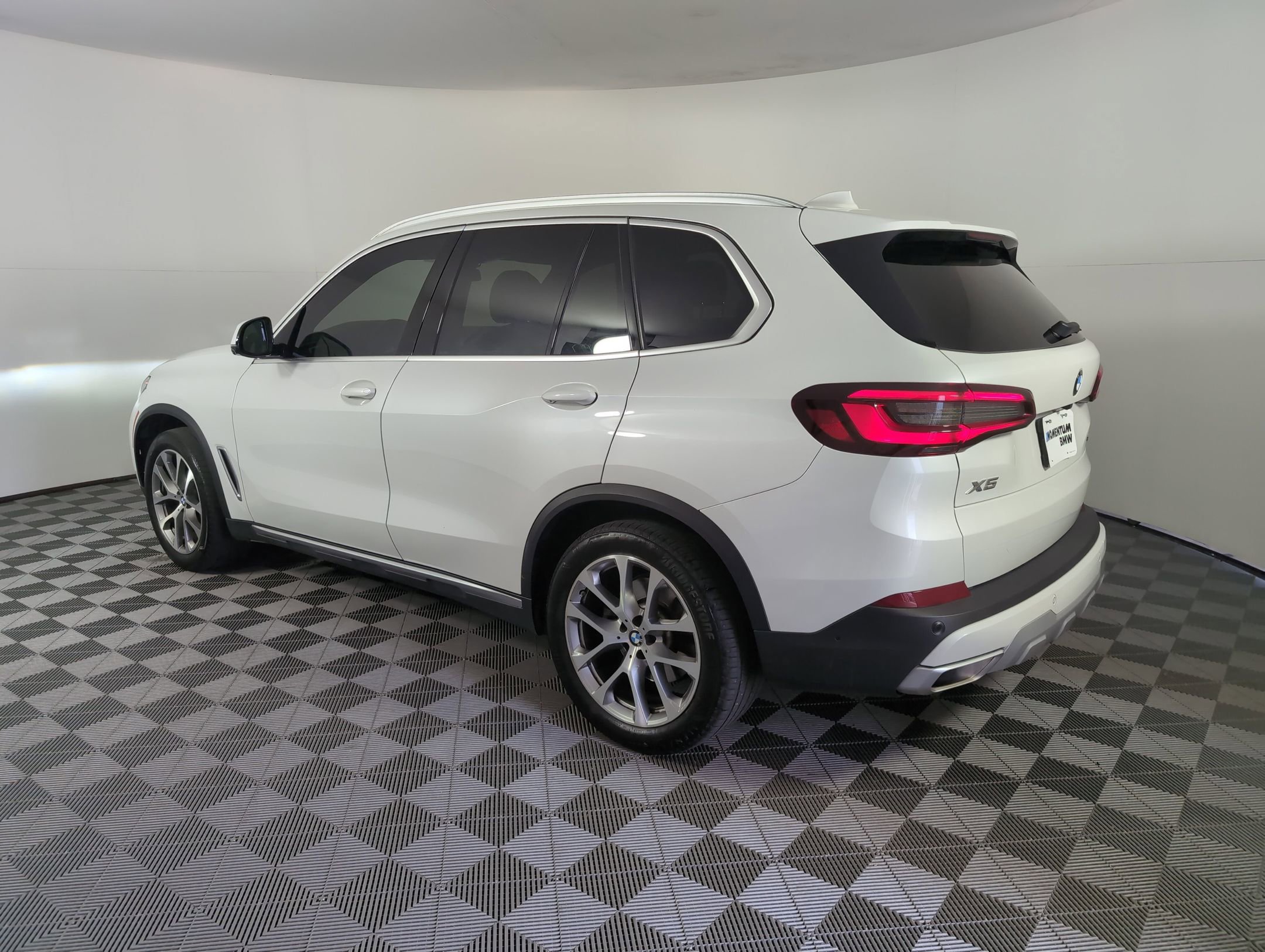 2023 Bmw X5 xDrive40i photo 2