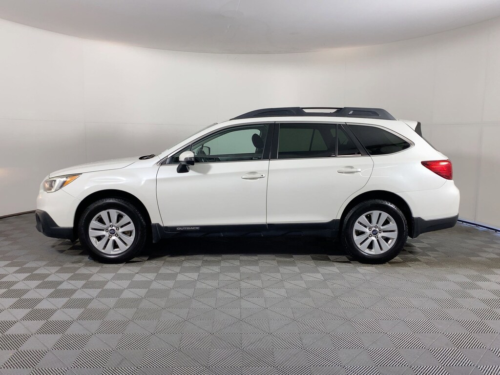 Used 2017 Subaru Outback 2.5i Premium with Moonroof Pkg+PRG+Navi+EyeSight+BSD+RCTA+High Beam Assist+Starlink SUV