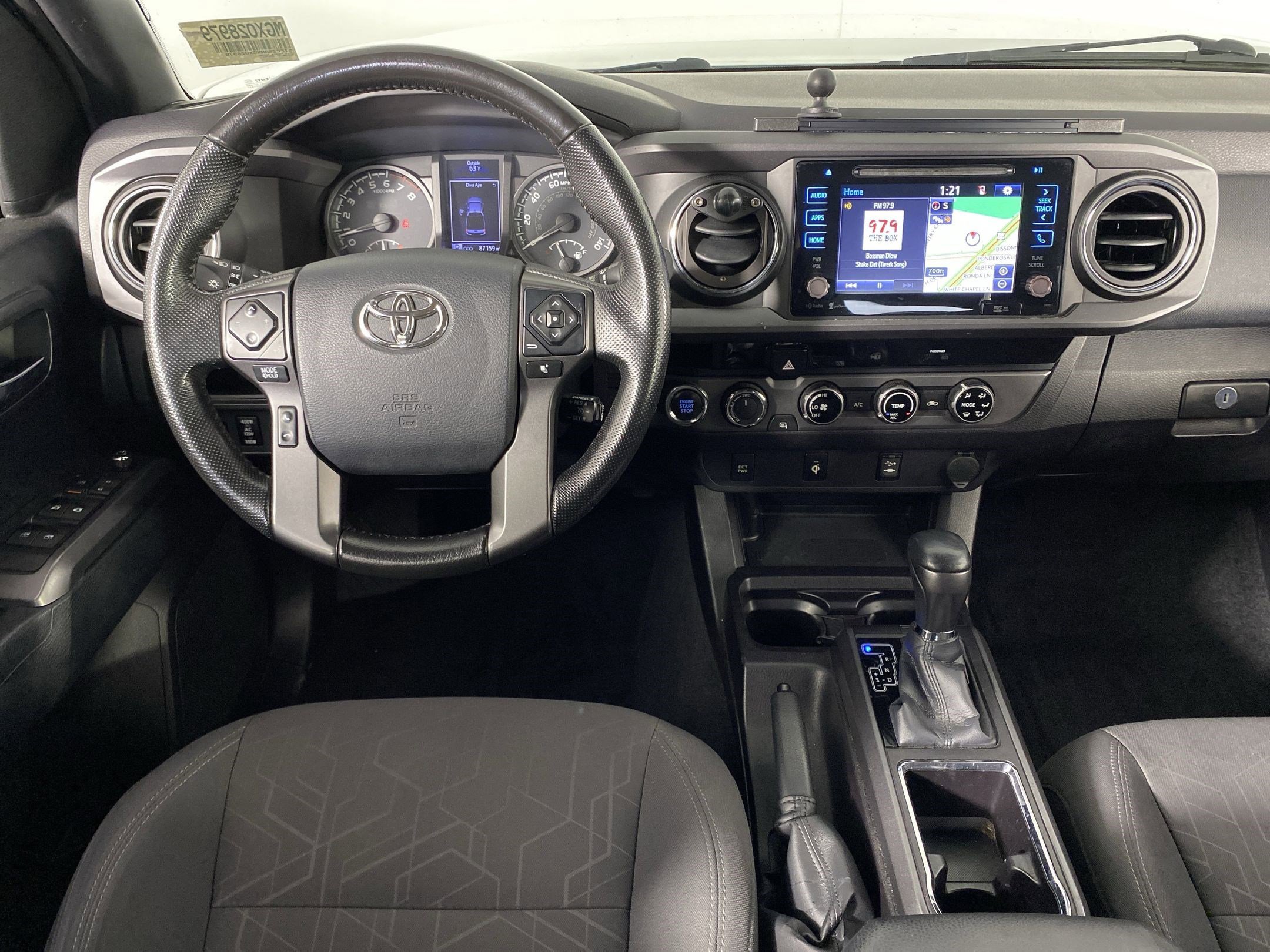 2016 Toyota Tacoma SR5 V6 photo 4