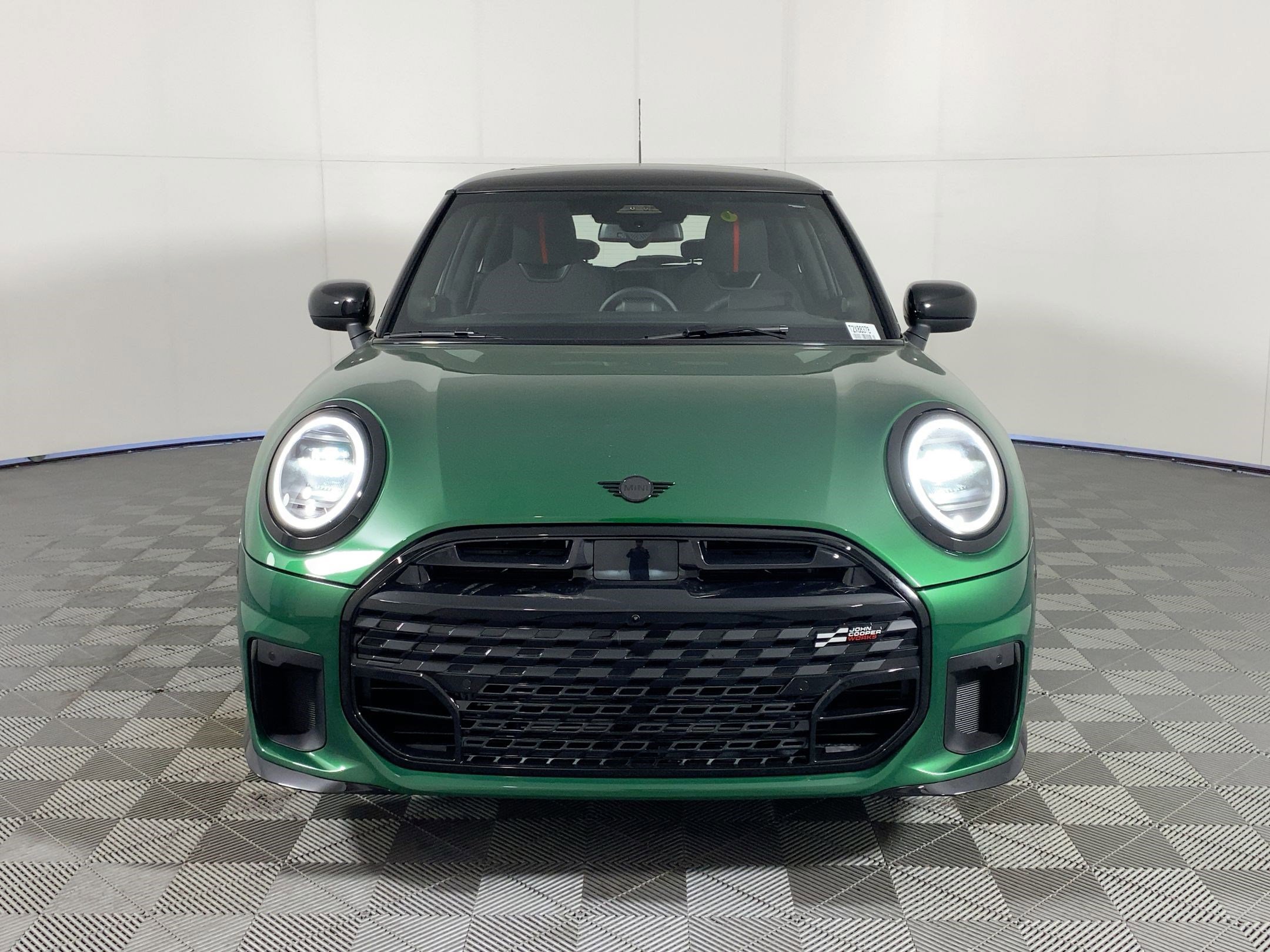 2026 Mini Cooper S Iconic photo 3