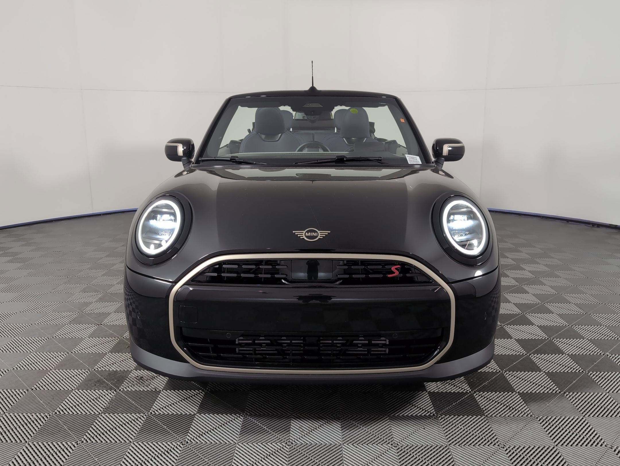 2026 Mini Cooper Convertible Signature photo 4