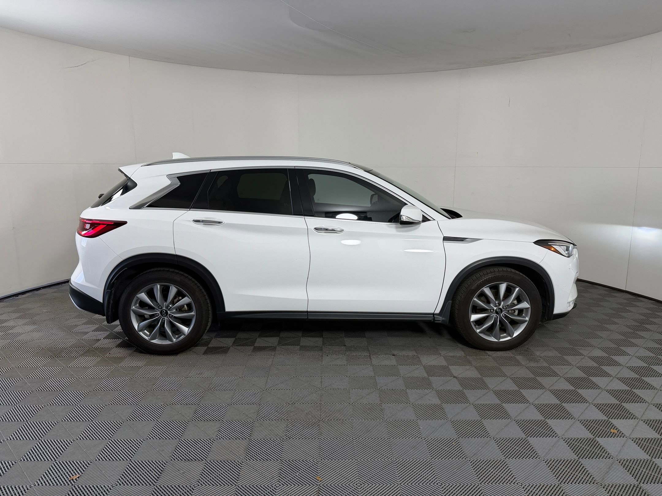 QX50 LUXE SUV