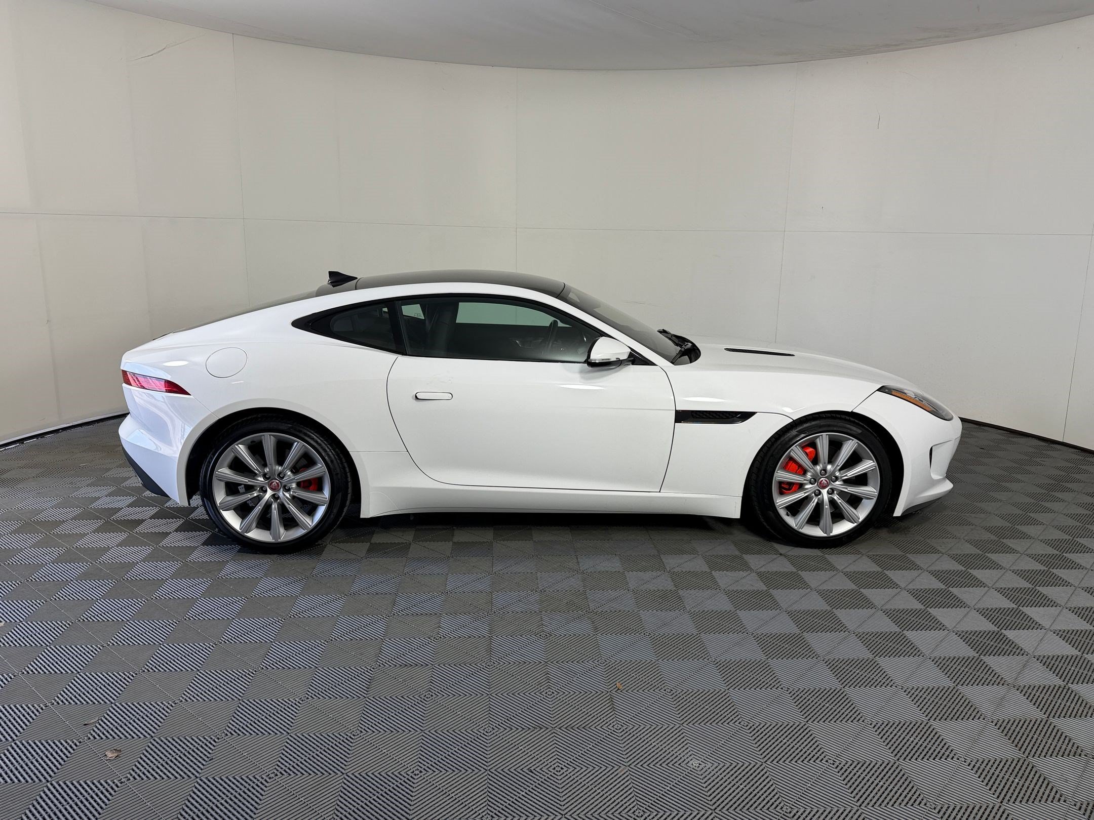 F-TYPE Premium Coupe