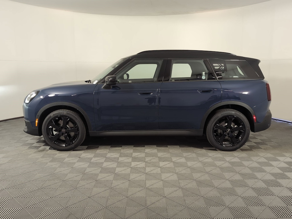 New 2026 MINI Countryman Signature Plus SUV