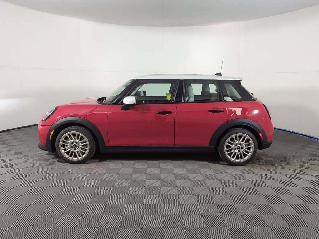 New 2025 MINI Hardtop 4 Door Signature Plus Hatchback