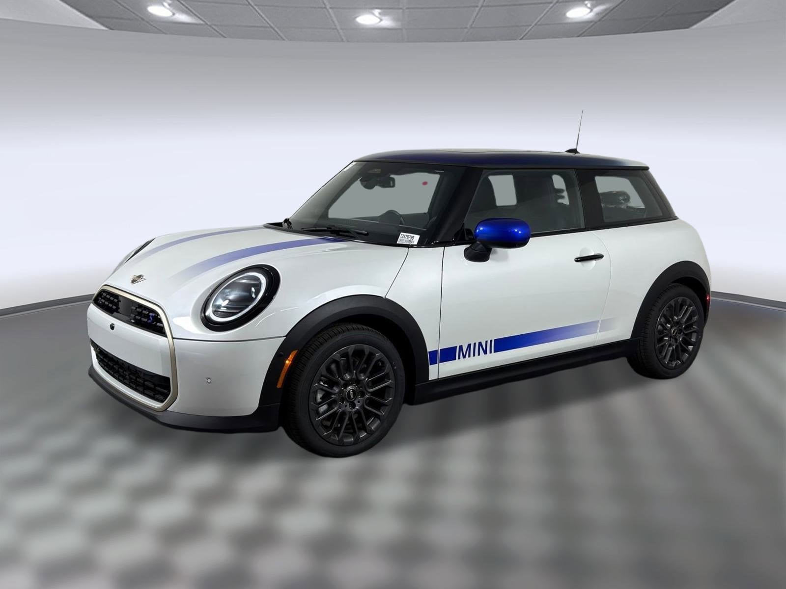 2026 MINI Hardtop Cooper S's photo
