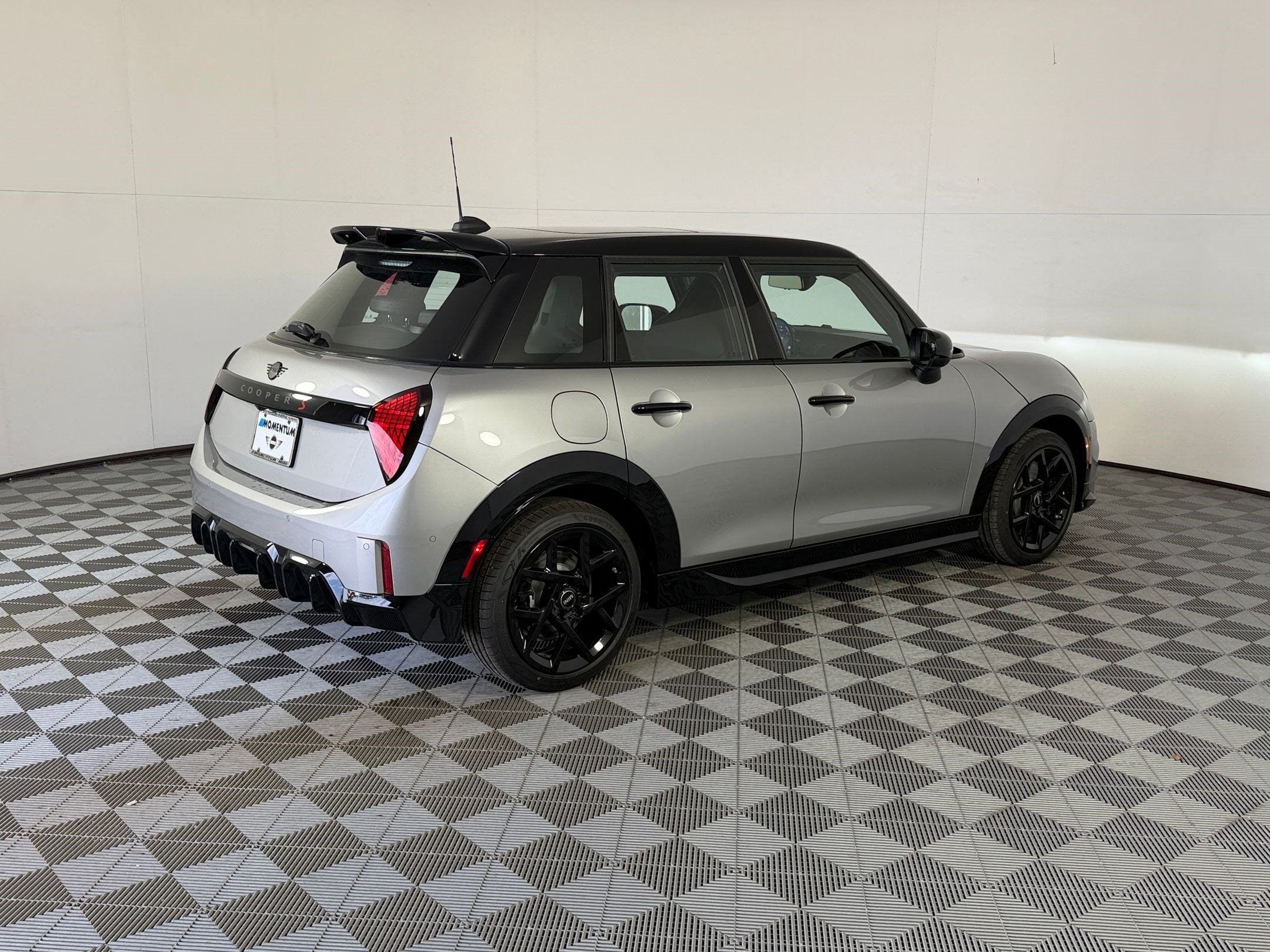 2026 MINI Hardtop 4 Door S - Photo 9