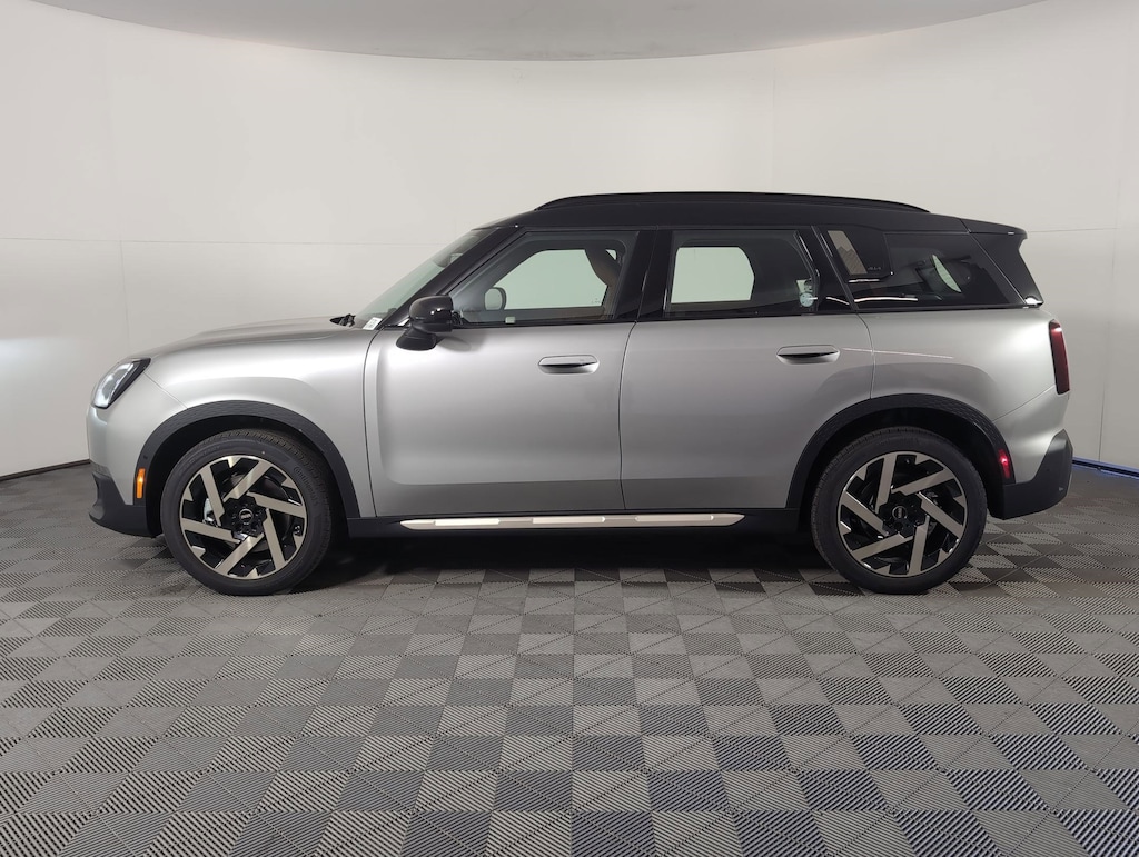 New 2026 MINI Countryman Signature Plus SUV