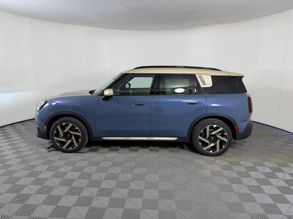 New 2027 MINI Countryman Iconic SUV
