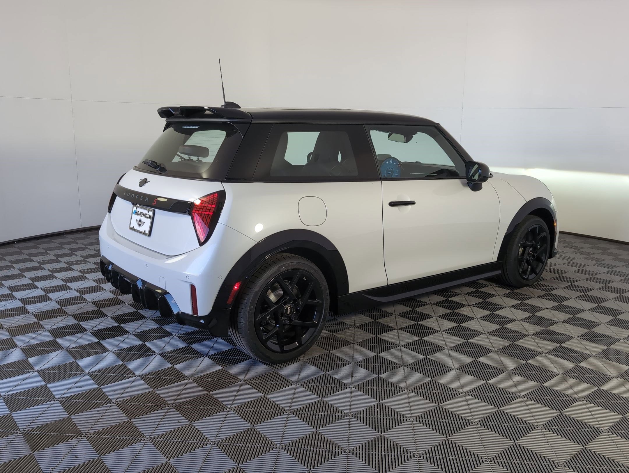 2026 MINI Hardtop 2 Door S - Photo 7