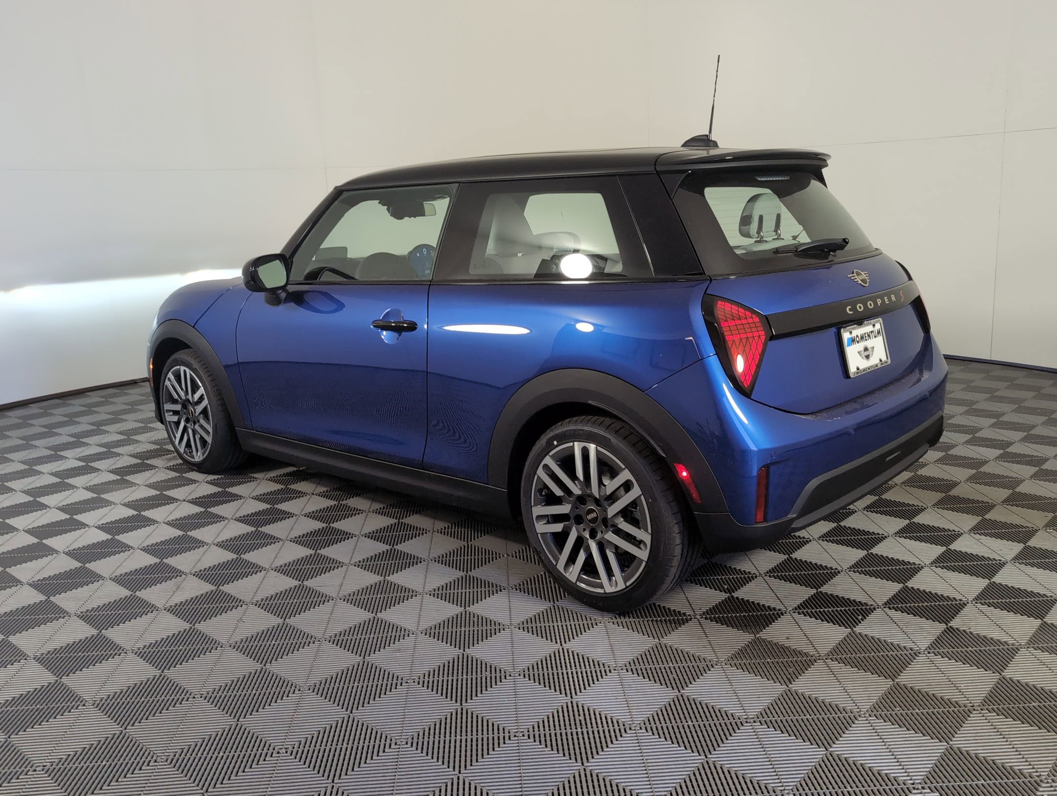2026 Mini Cooper Hardtop S photo 3