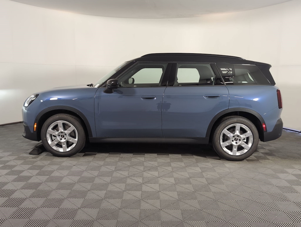 New 2026 MINI Countryman Signature Plus SUV