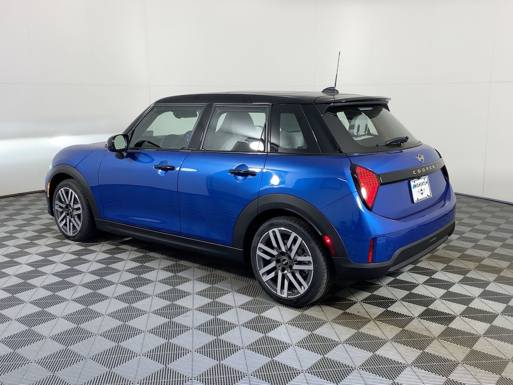 New 2026 MINI 4 Door Signature Plus Hatchback