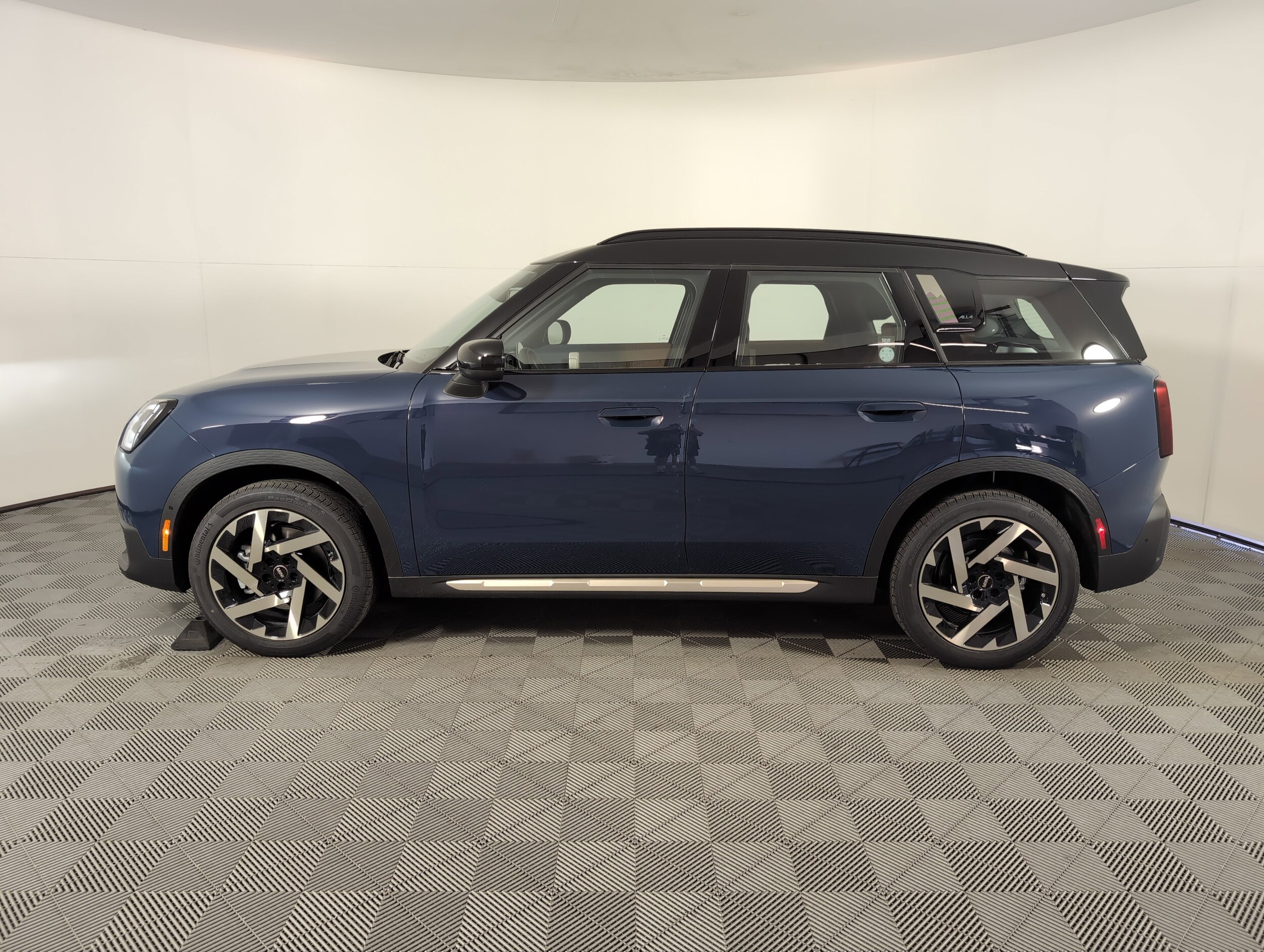 2025 Mini Countryman S ALL4 photo 4