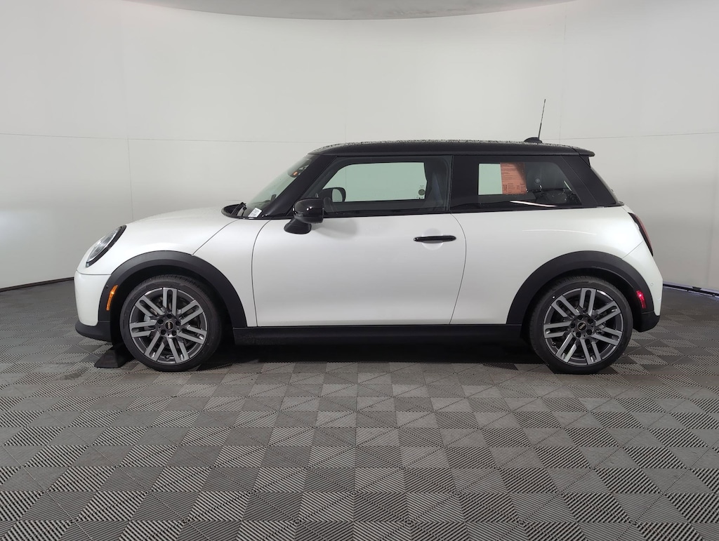 New 2026 MINI 2 Door Signature Plus Hatchback