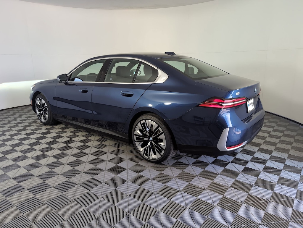 New 2026 BMW i5 eDrive40 (eDrive40 Sedan) Sedan