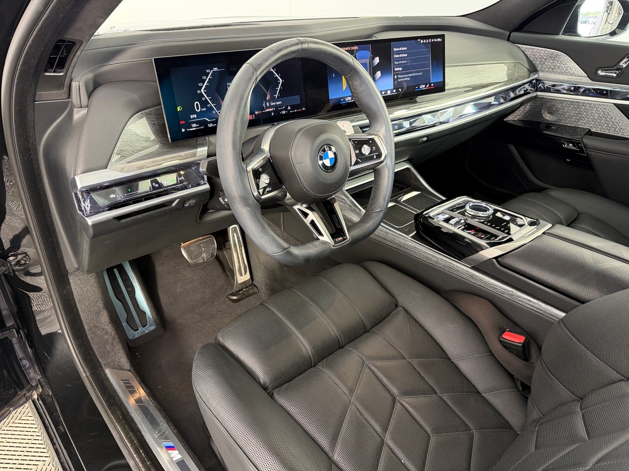 760i XDrive Sedan