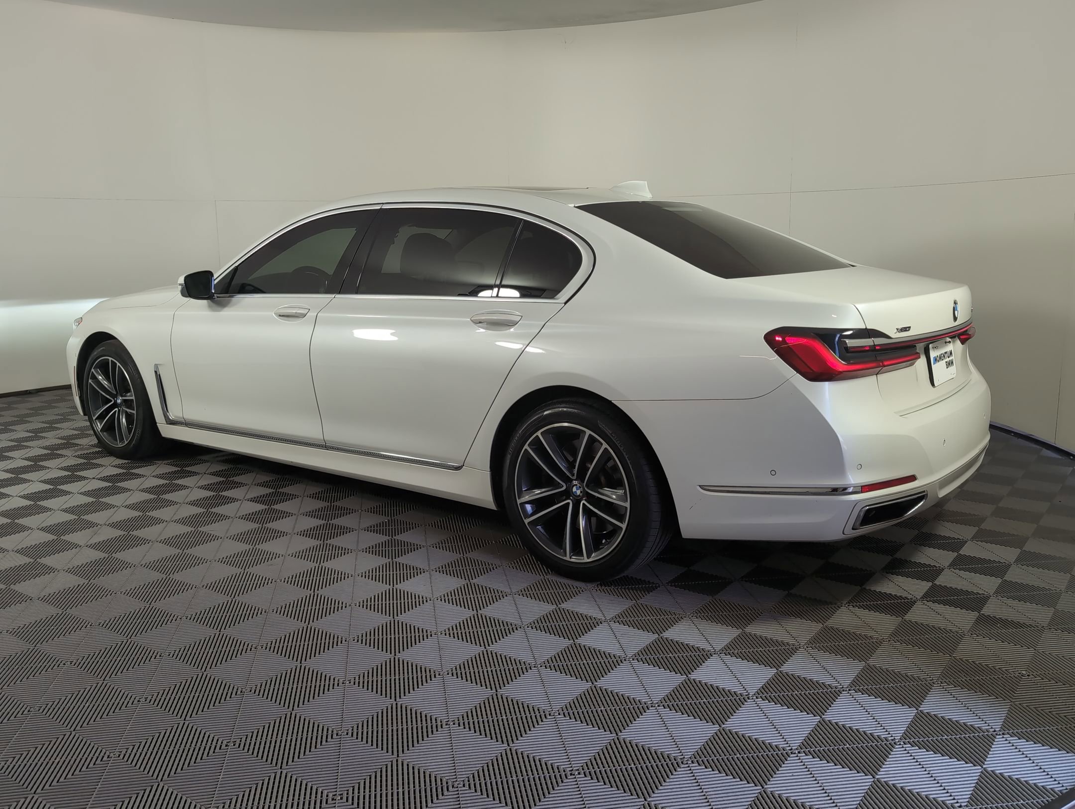 2021 Bmw 750i xDrive Sedan photo 3