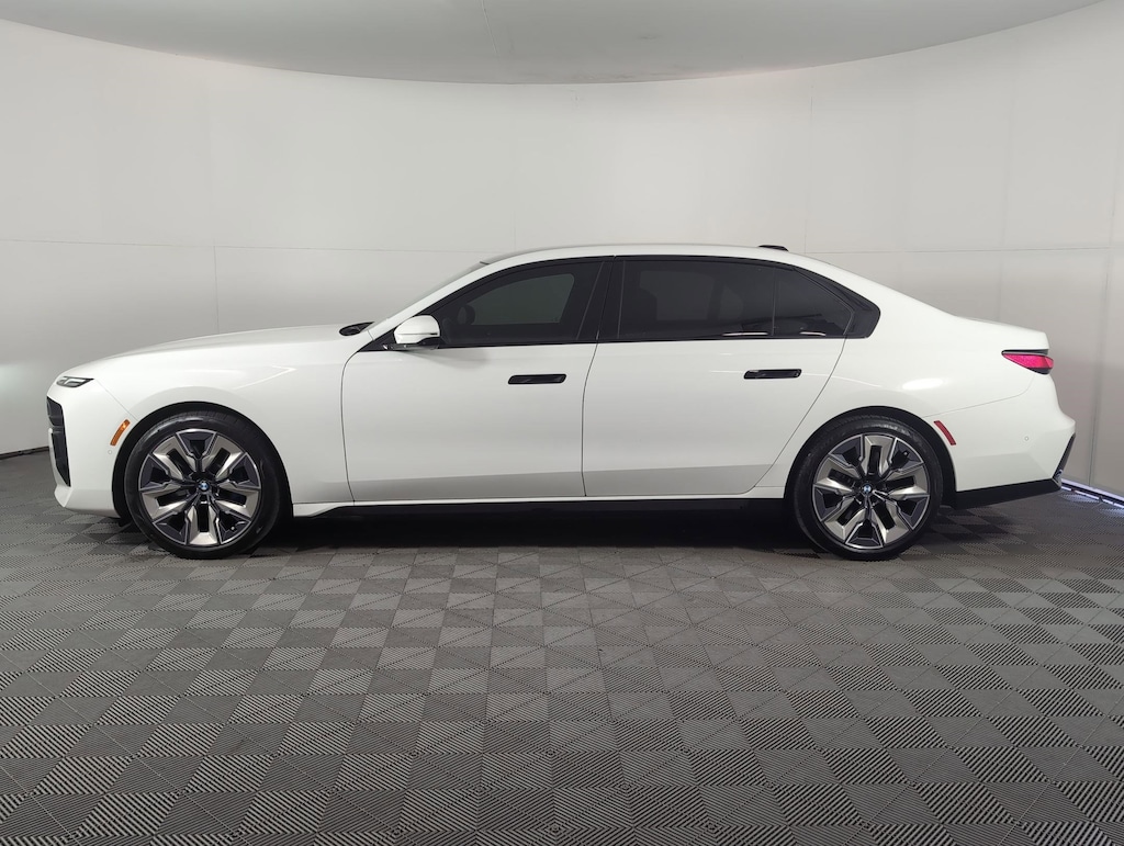 Used 2023 BMW 740i  Sedan