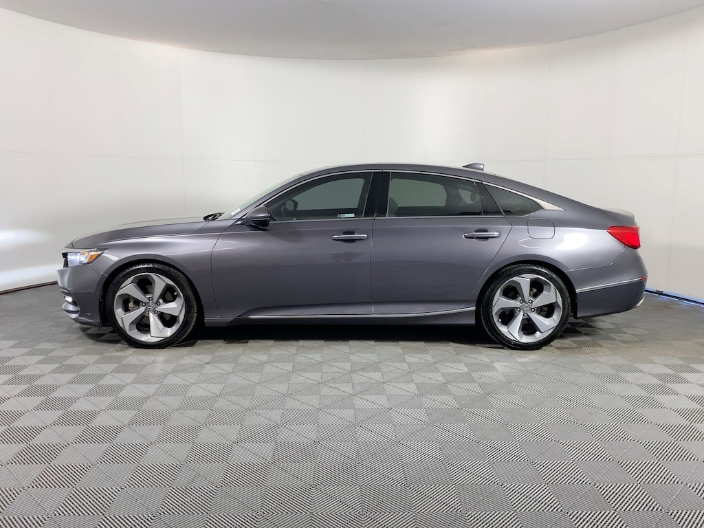 Used 2018 Honda Accord Touring 2.0T Sedan