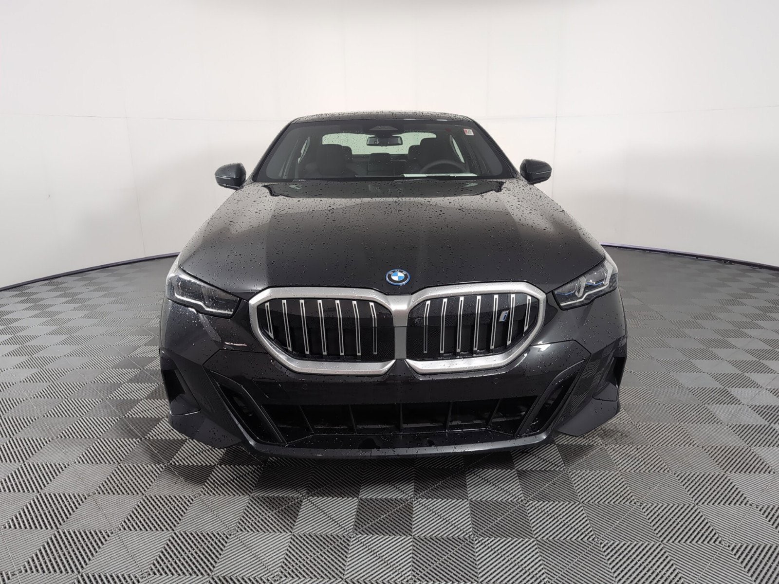 Used 2024 BMW i5 Base with VIN WBY33FK05RCS88354 for sale in Houston, TX