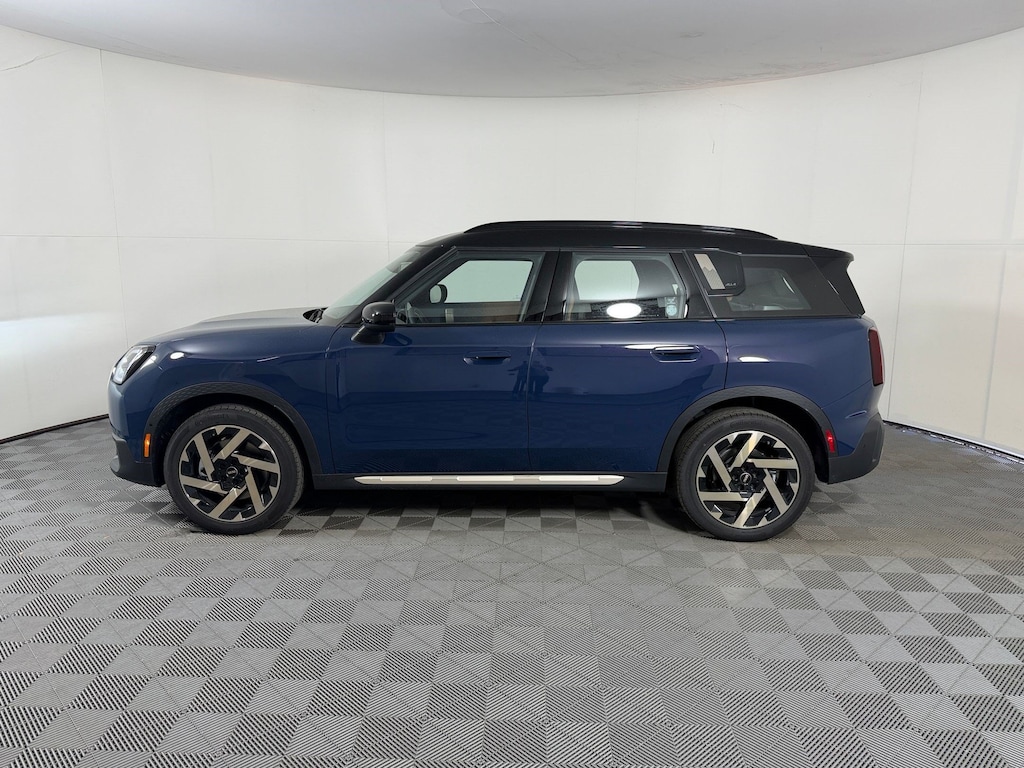 New 2027 MINI Countryman Signature Plus SUV