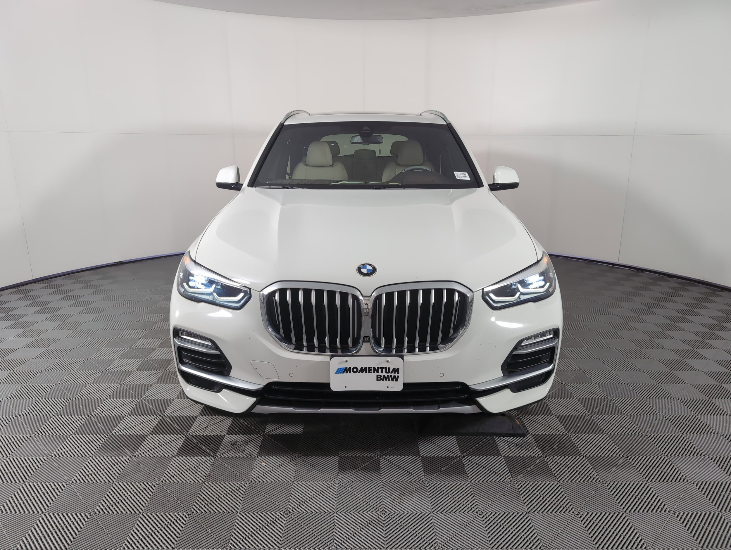 Used 2019 BMW X5 40i with VIN 5UXCR6C5XKLL63399 for sale in Houston, TX