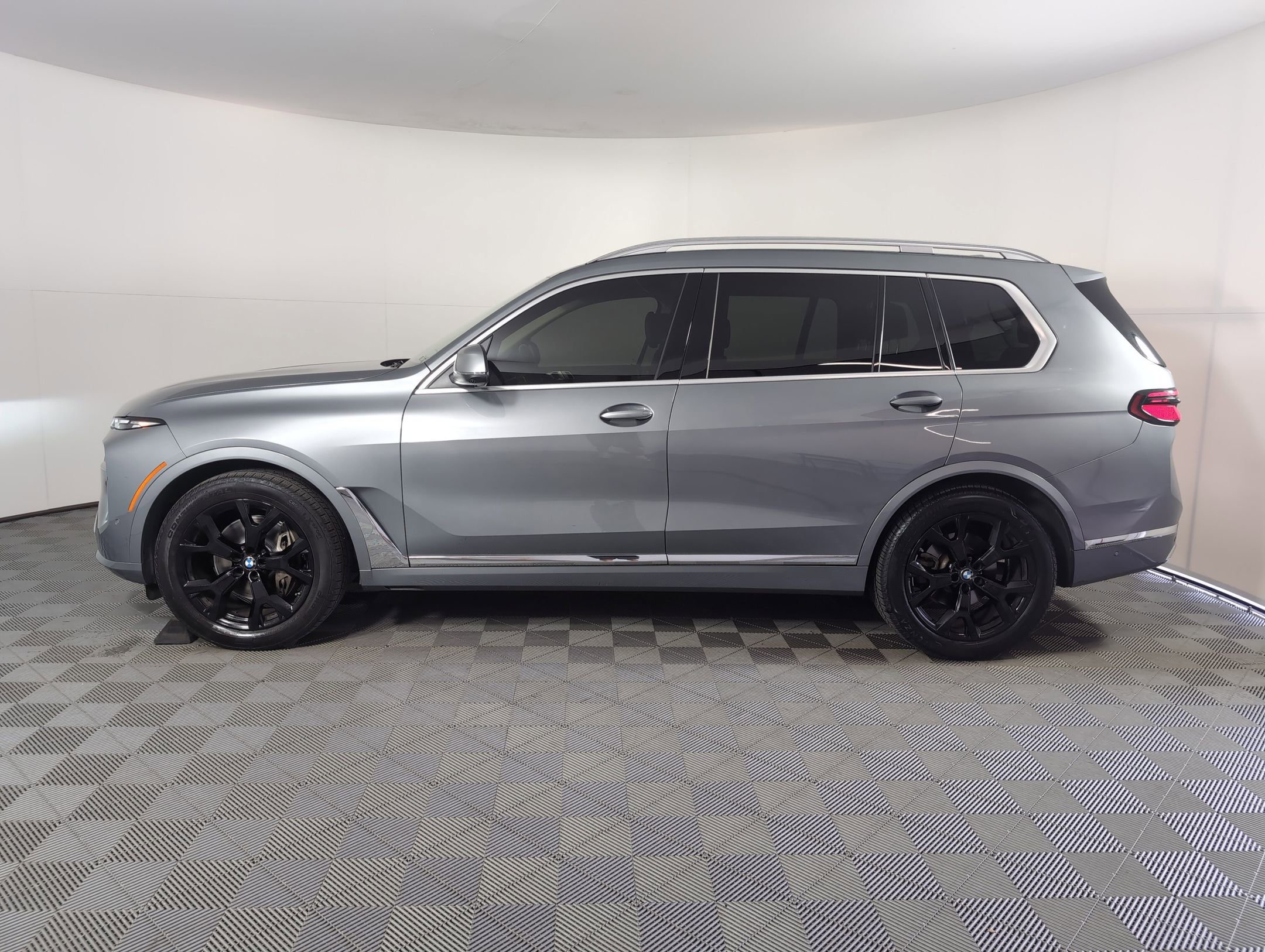 2023 Bmw X7 xDrive40i photo 2